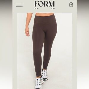 FORM Core Leggings